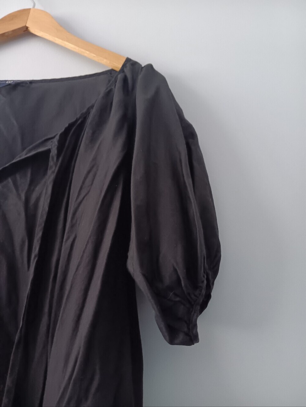 Gap Black Silk Blend Puff Sleeve Tie Neck Ruffle Hem Whimsigoth Blouse Sz L - Picture 3 of 5